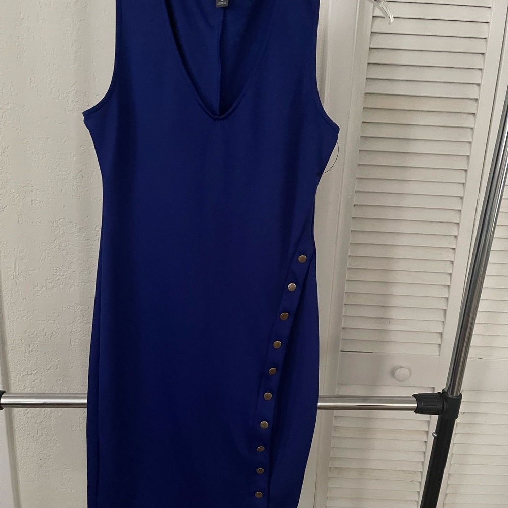 BOLD elements Blue Sleeveless V-Neck Cocktail Dress